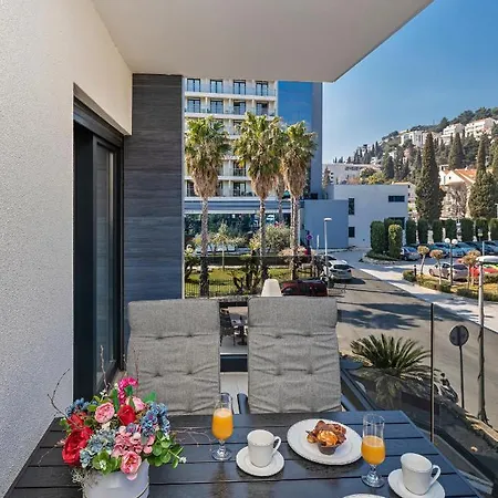 Apartment Apartman Leona