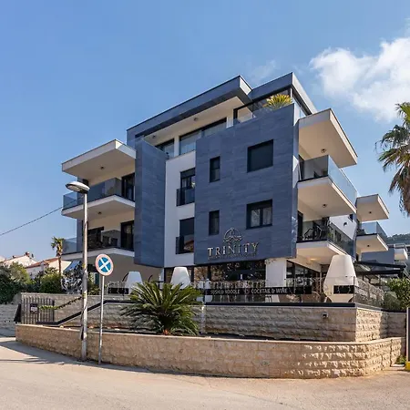 Apartman Leona Apartment