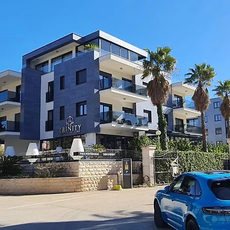 Lägenhet Apartman Leona
