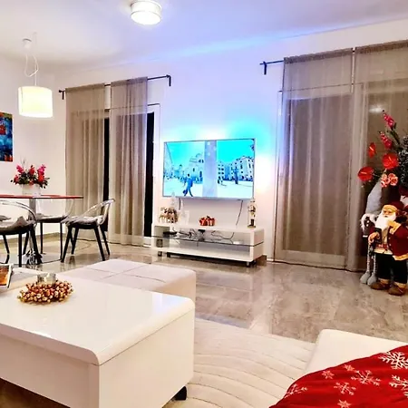 Apartman Leona *